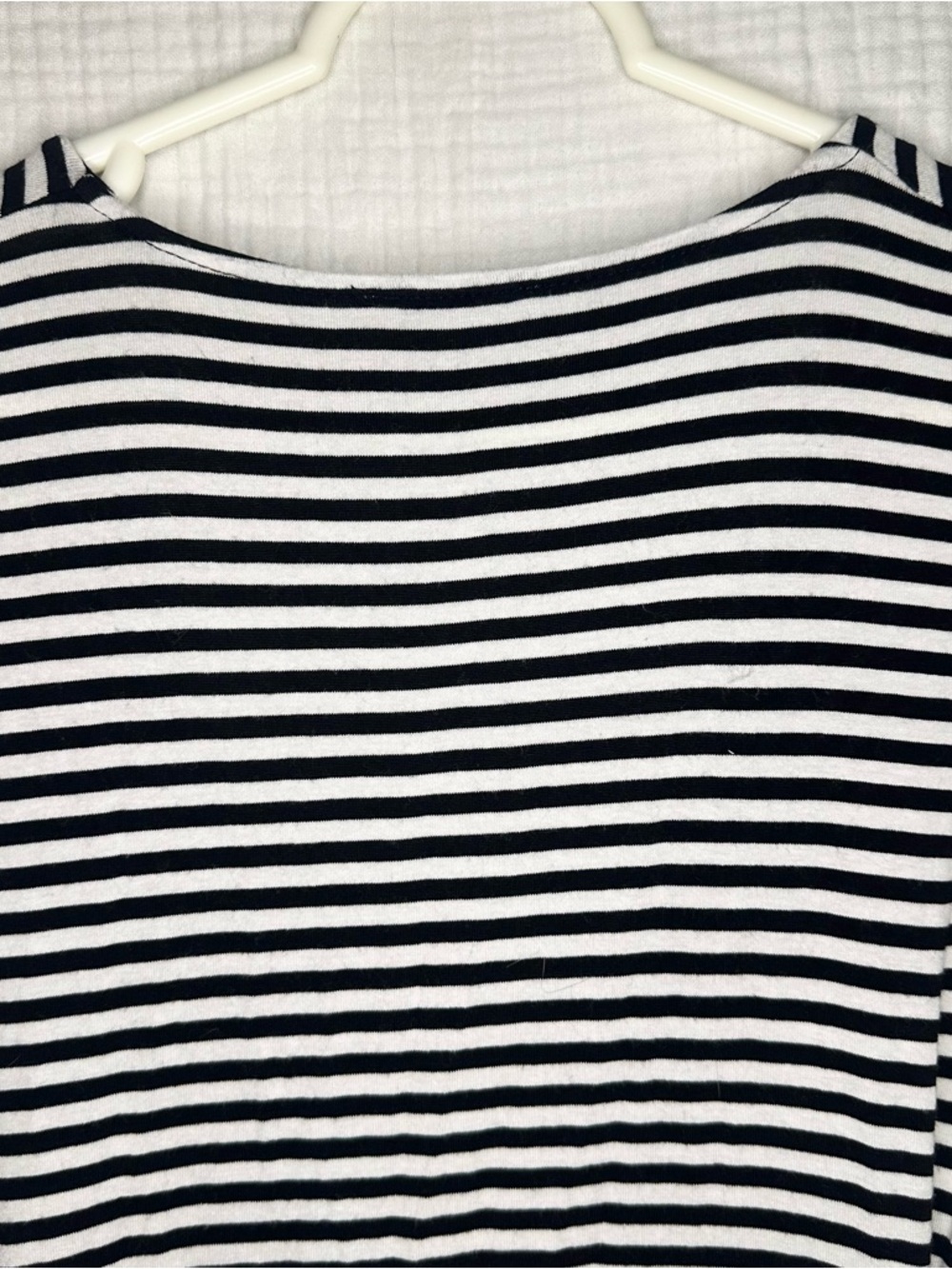 Cache Striped Slinky Flattering Cleavage Top-S-Stretch-90’s Vibe-Chain Buckle - Picture 7 of 11